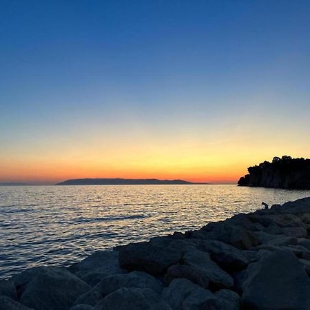 Luxurious Holiday Home In Makarska With Jacuzzi Eksteriør billede