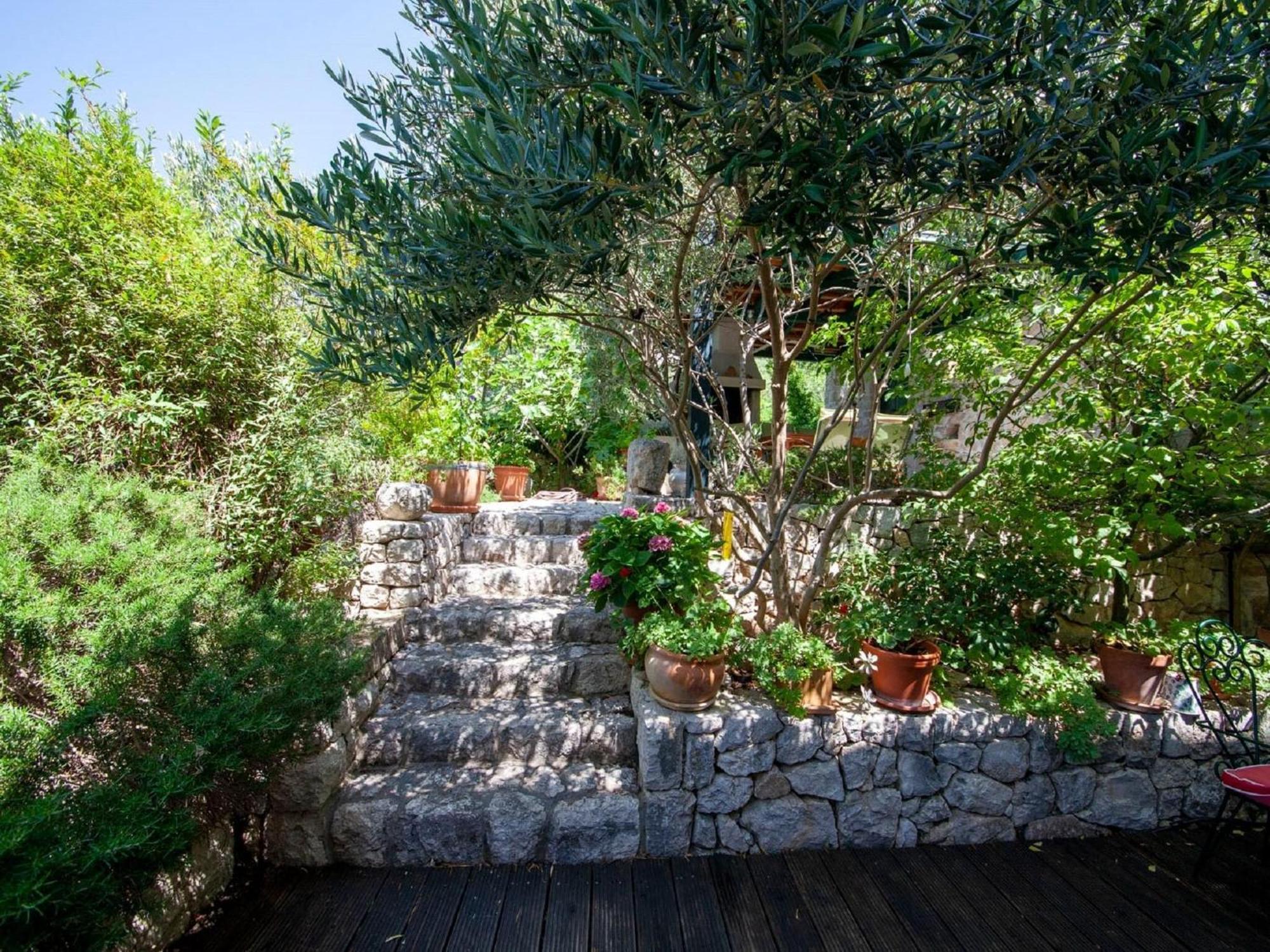 Luxurious Holiday Home In Makarska With Jacuzzi Eksteriør billede