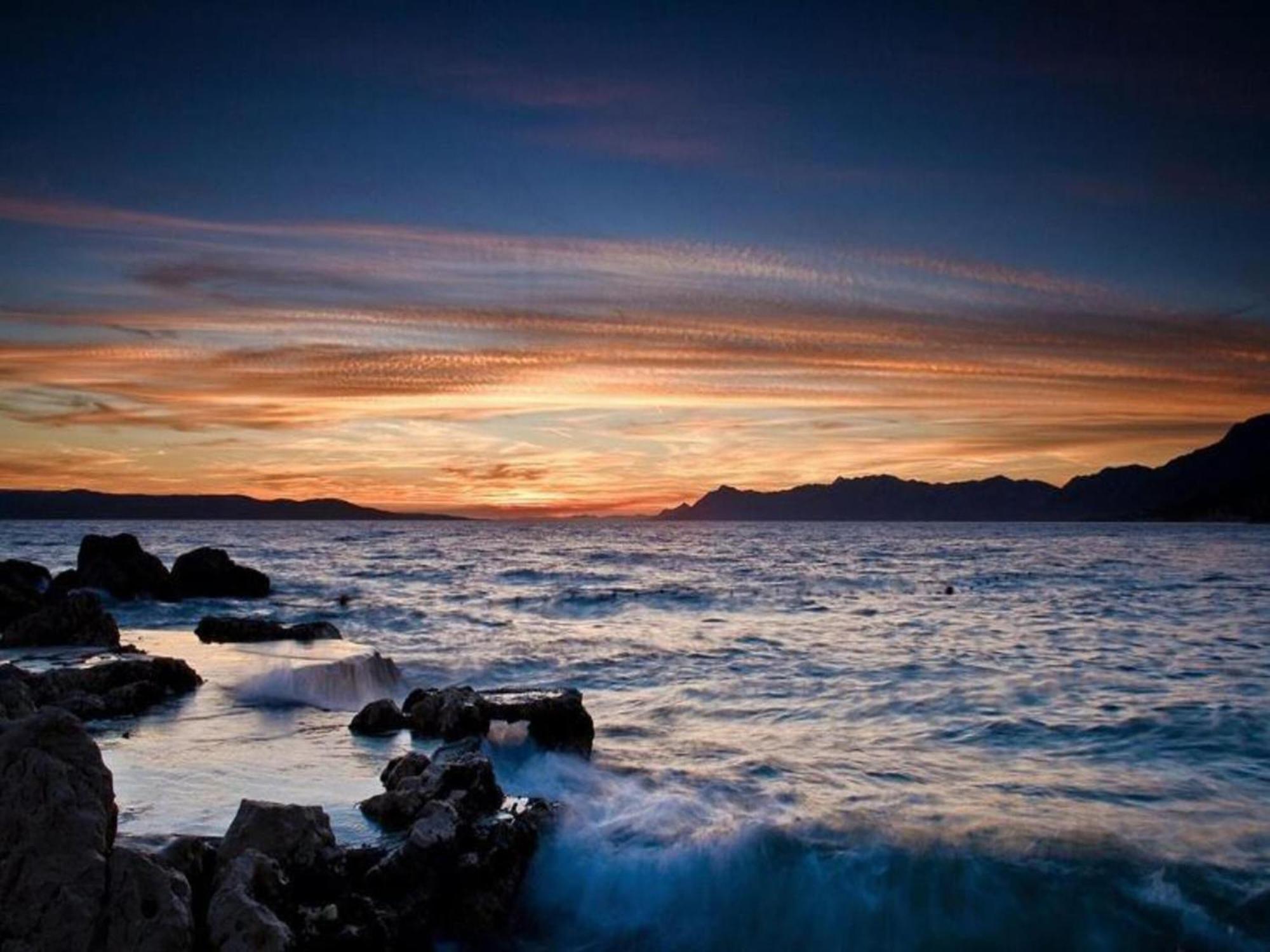 Luxurious Holiday Home In Makarska With Jacuzzi Eksteriør billede