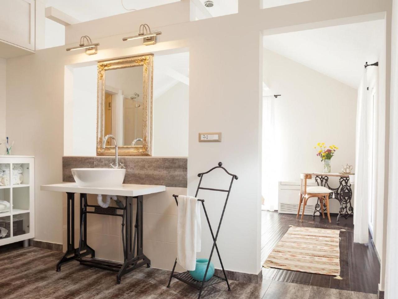 Luxurious Holiday Home In Makarska With Jacuzzi Eksteriør billede